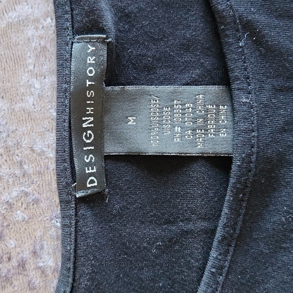 Design History women's size M tshirt - Picture 4 of 4